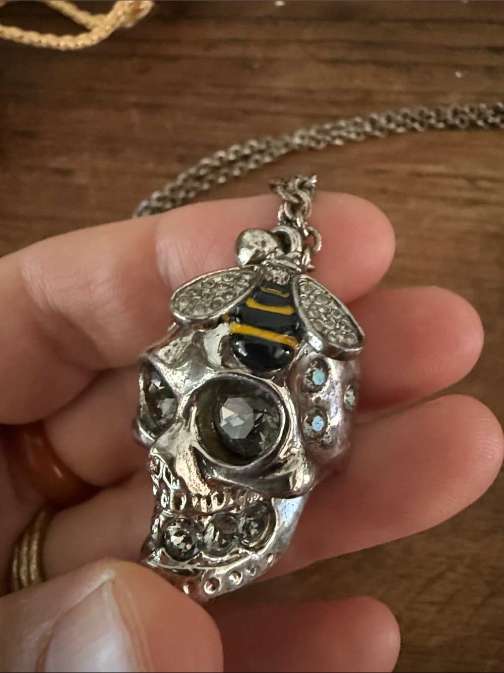 Alexander McQueen Silver Crystal Skull & Bumblebee Pendant Necklace - Picture 2 of 6